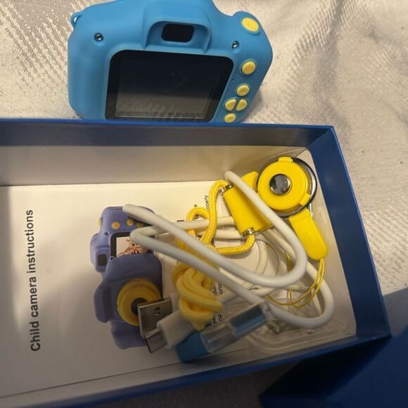 Kids Digital Camera Like New! Video, Photos, Rechargeable! - Picture 6 of 16